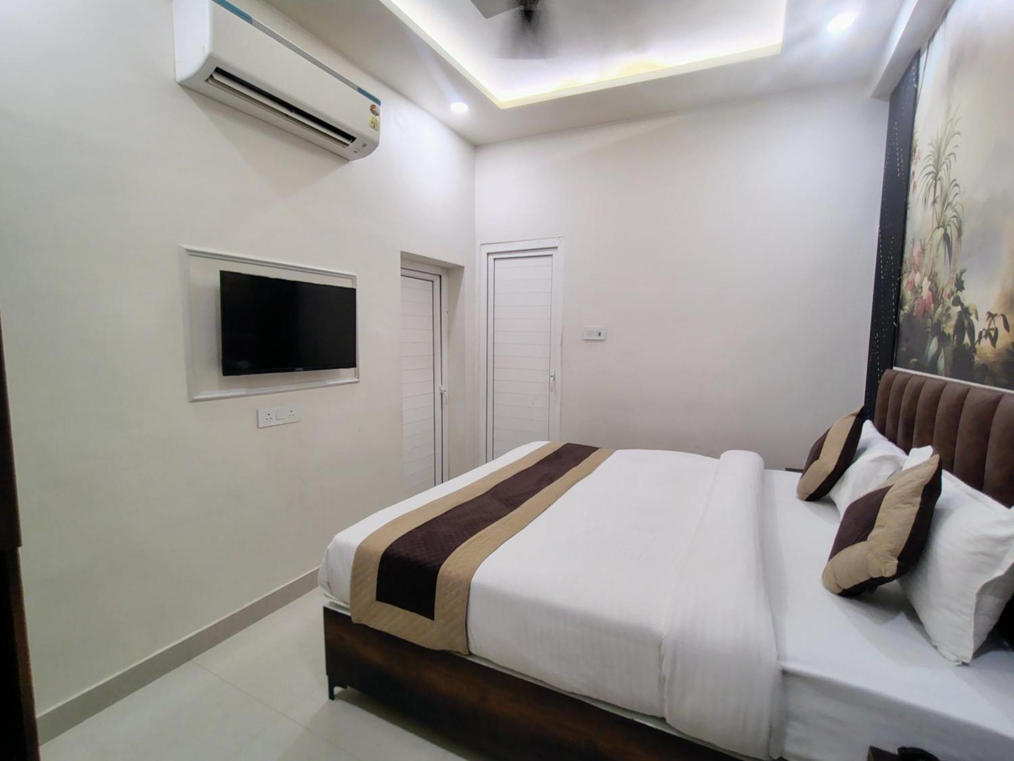 Hotel Mrk Varanasi